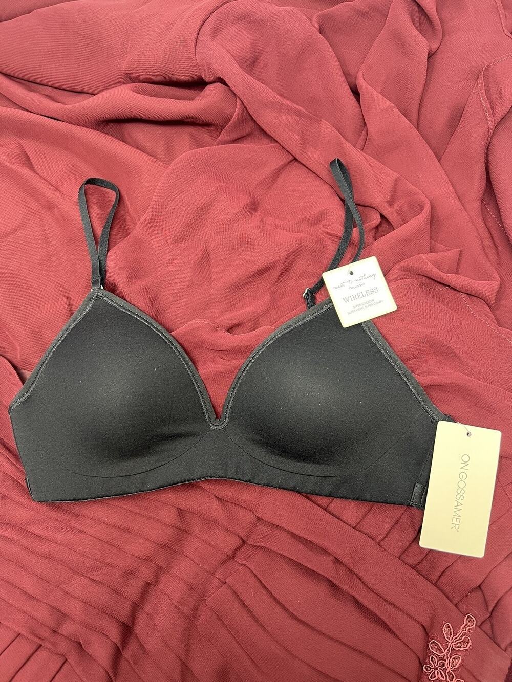 On Gossamer NWT US 30A Black Next to Nothing Micro G7190 Wireless T-Shirt Bra